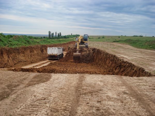 Foundation Digging in Pasco
